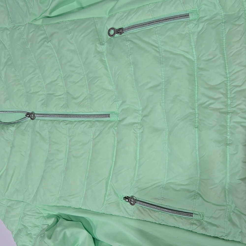 NWOT Calvin Klein Mint Green  Performance Puffer Jacket